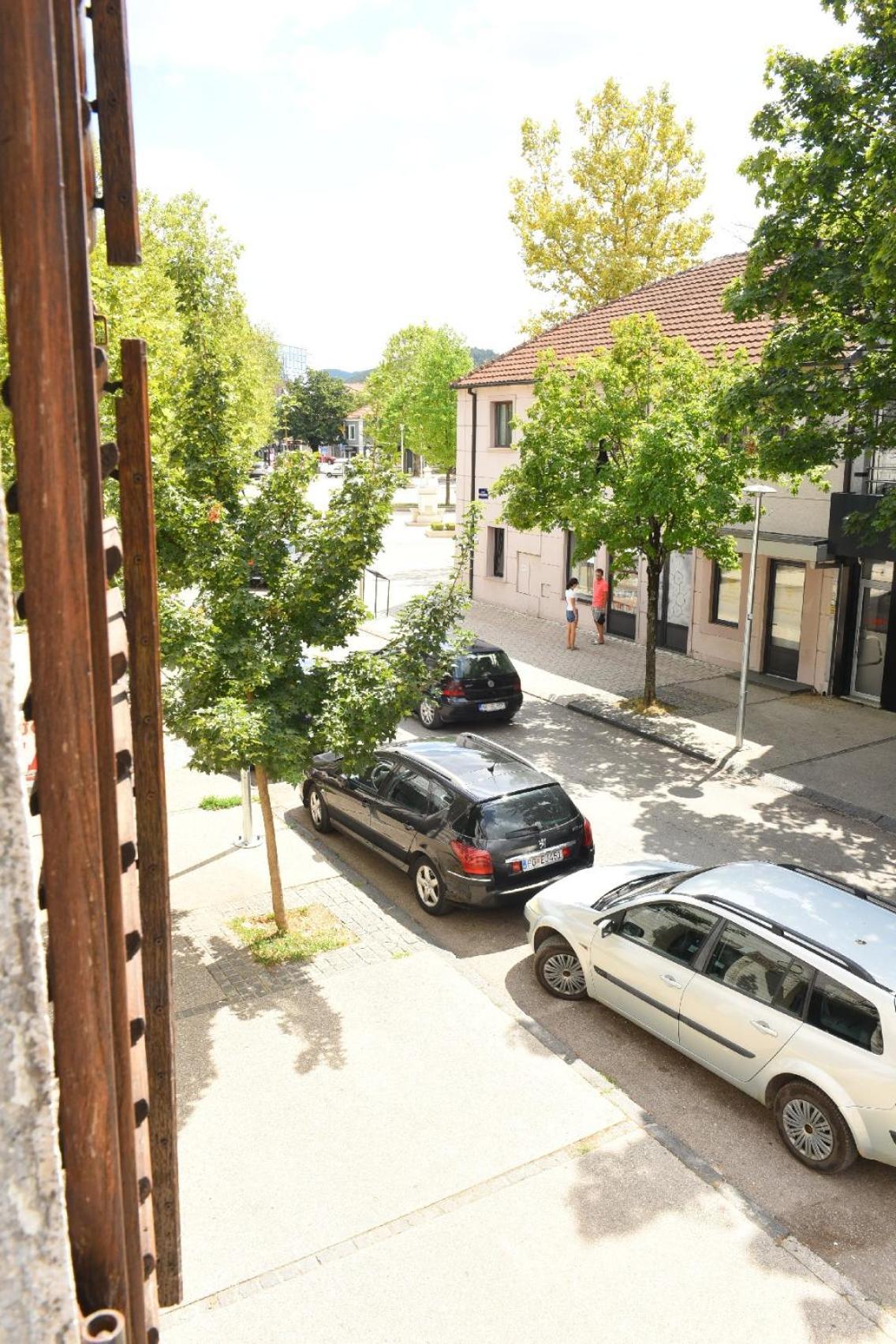 公寓 Old House Bozovic